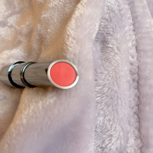 Lise Watier Fondant Suprême lipstick - Picture 2 of 3